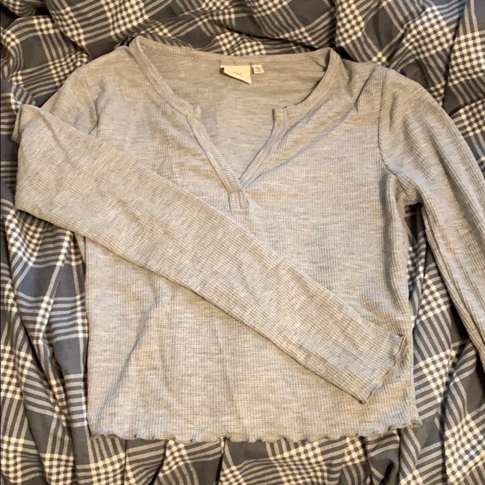 Grey long sleeve